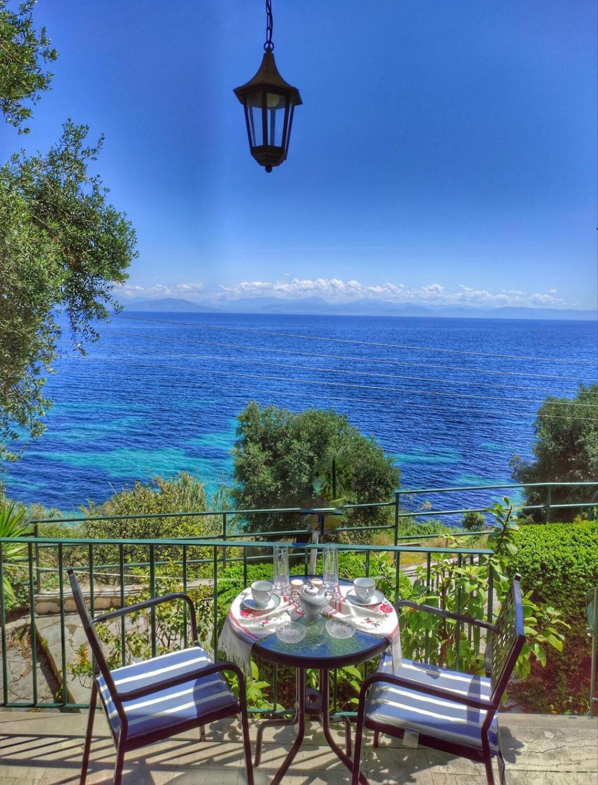 Villa Fourtuna Apartment Agios Ioannis Peristerion Exteriér fotografie